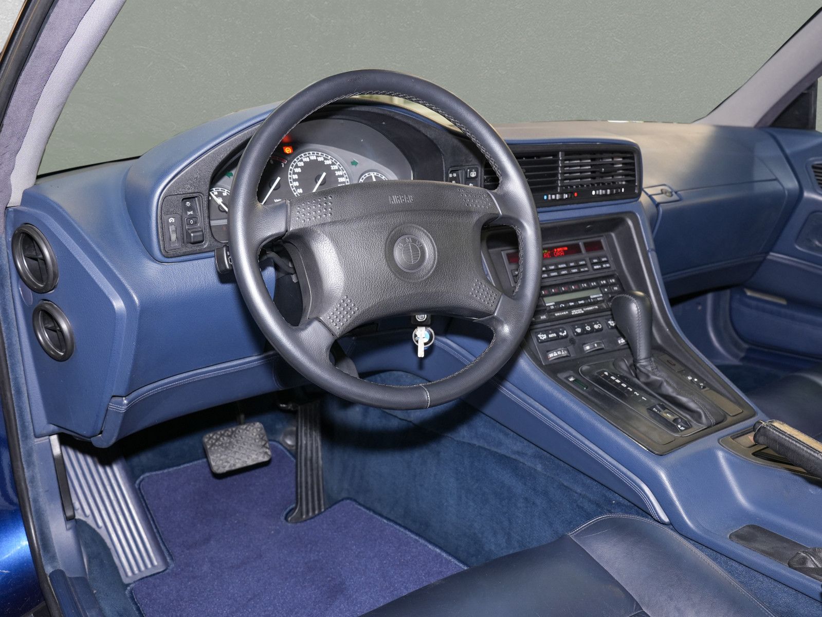 Fahrzeugabbildung BMW 850 i Automatik - elektr. SD | AHK abnehmbar