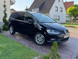 Volkswagen Sharan 2.0 TDI DSG BlueMotion Tech Auto 7 Sitzer - VW Sharan Gebrauchtwagen in Bielefeld
