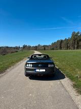 Ford Mustang 5.0 Ti-VCT V8 GT Auto GT - Ford Mustang mit Benzin-Antrieb: Cabrio, 5.0