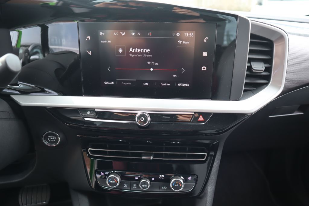 Fahrzeugabbildung Opel Mokka-e Elegance+LED+Allwetter+Keyless