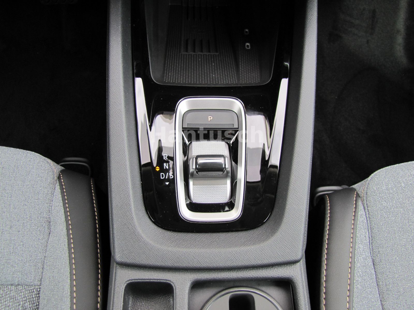 Fahrzeugabbildung SKODA Octavia Combi Exclusive 2.0 TDI 150PS 7-Gang DSG