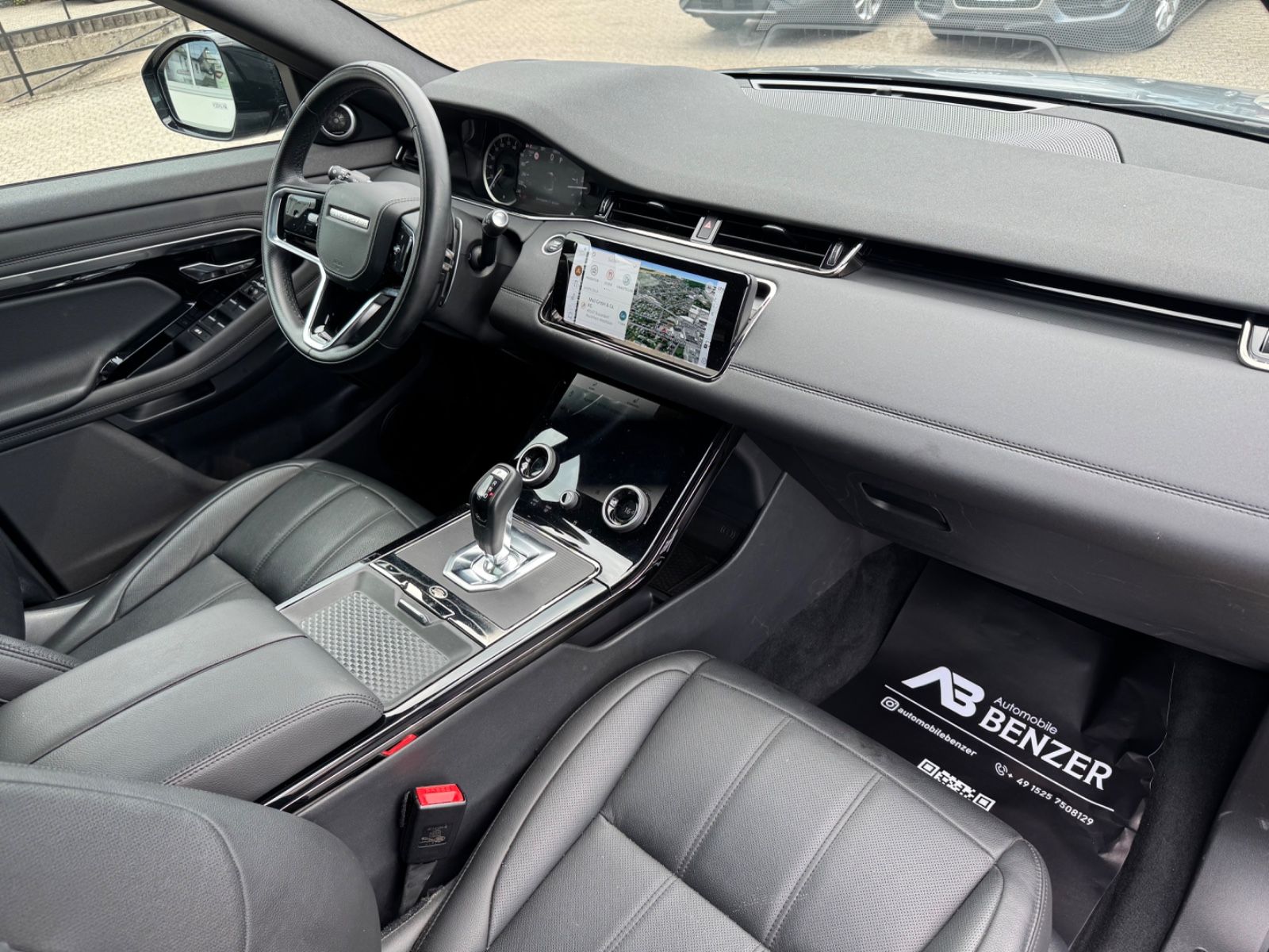 Fahrzeugabbildung Land Rover Range Rover Evoque R-Dynamic SE/Leder/PANO/LED