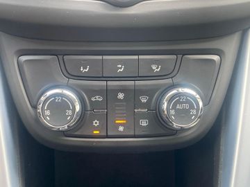 Bild 16 Opel Zafira C *AHK*LED*NAV*KLIMAAUTO*PDC v+h*CARPLAY*