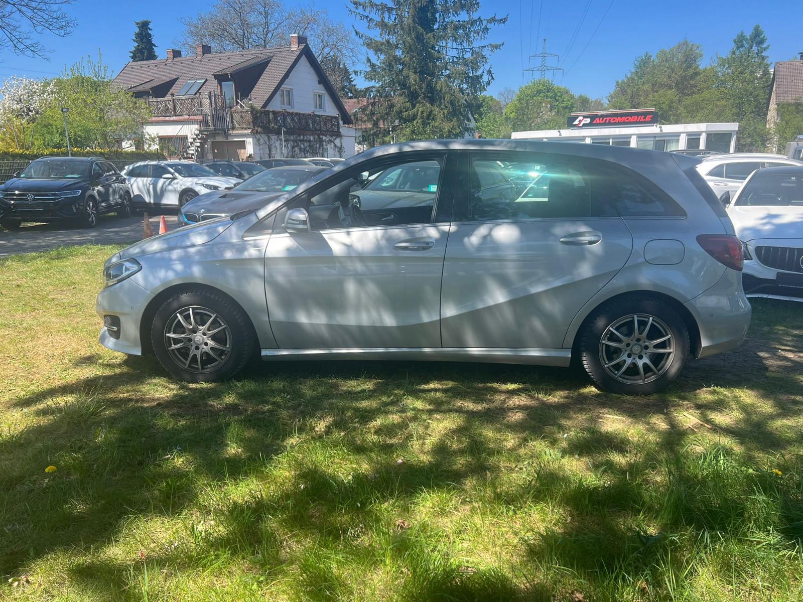 Mercedes-Benz B 180 Aut*Navi*Led*Euro 6