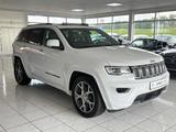 Jeep 3.0CRD+4x4+Aut+SHZ+Navi+Panorama+Xenon+AHK+65TKM - Jeep Grand Cherokee 4xe Gebrauchtwagen