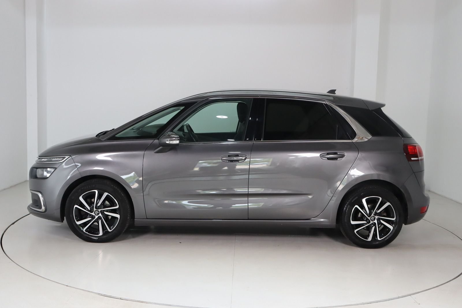 Fahrzeugabbildung Citroën C4 Spacetourer *RFK * Navi * Sitzhg. * Tempomat