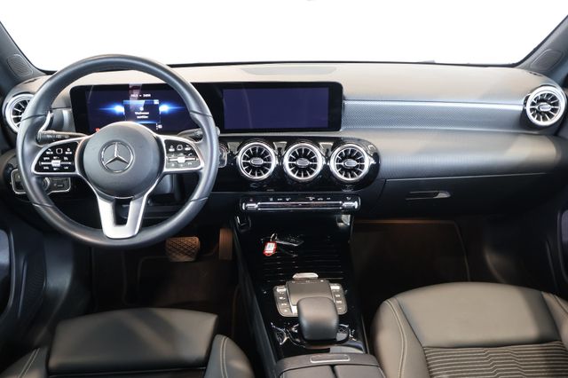 Mercedes-Benz A 180 Progressive WIDE+MBUX+KAM+LED