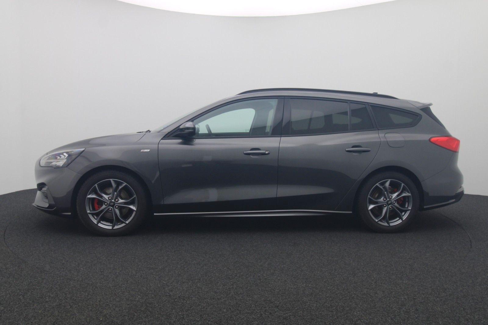 Fahrzeugabbildung Ford Focus 1.0 Turnier ST-Line X EcoBoost M-Hybrid