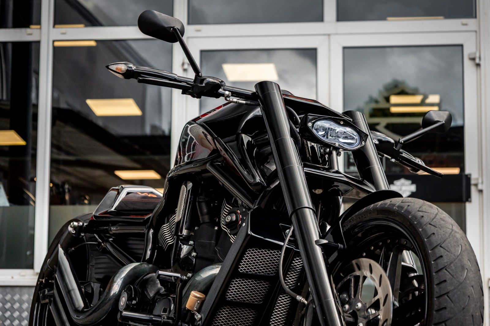Fahrzeugabbildung Harley-Davidson VRSDCX Night Rod Special - 300er - AIRRIDE -