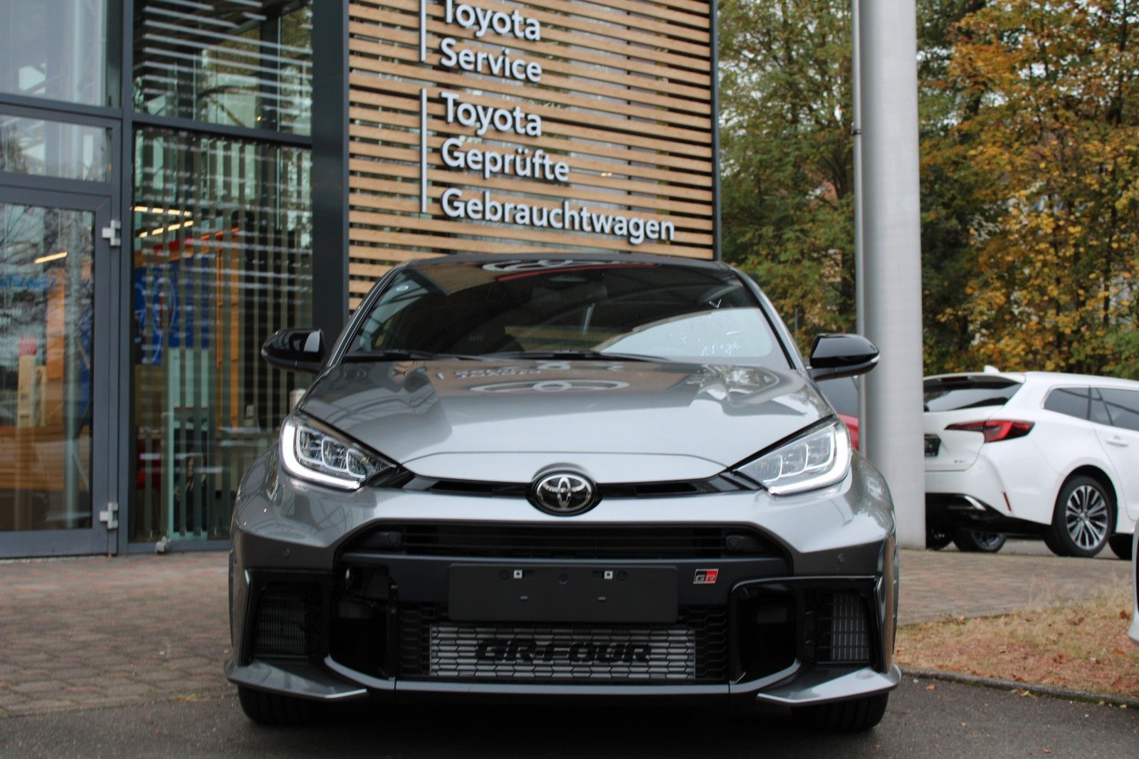 Fahrzeugabbildung Toyota GR Yaris 1.6-l-Turbo Automatik+BBS+Covenience