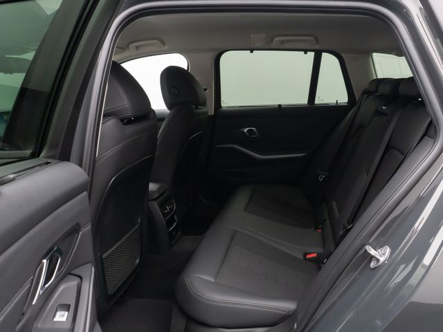 Foto Nummer 26: BMW 320e