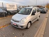 Toyota Yaris Verso 1.3 Sol *Automatik*Klima*AHK*el.Fens - Toyota Yaris: Van