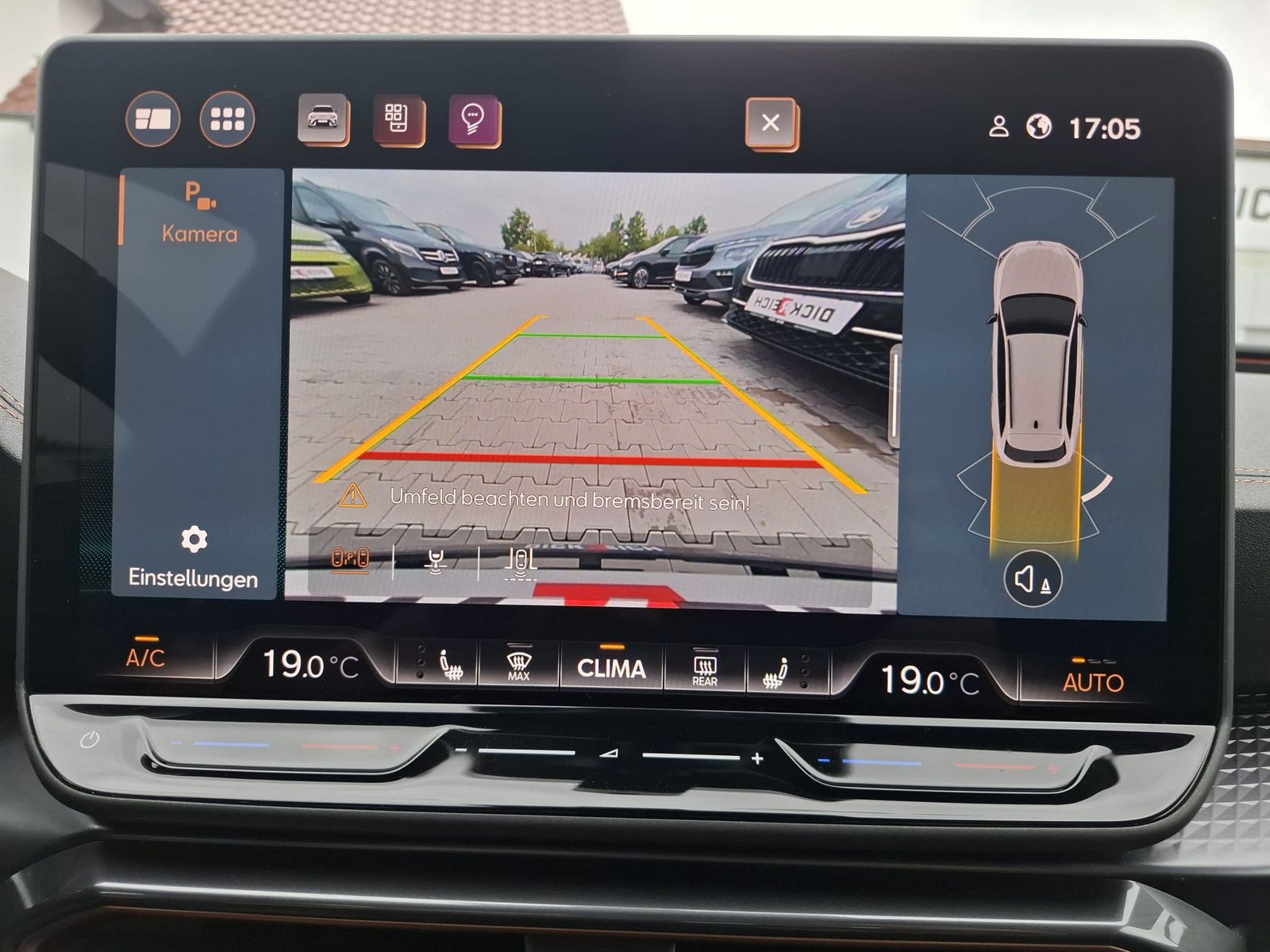 Fahrzeugabbildung CUPRA Leon 1.5 eTSI DSG AHK*DYNAMICA*EDGE*LED*5JGARAN.
