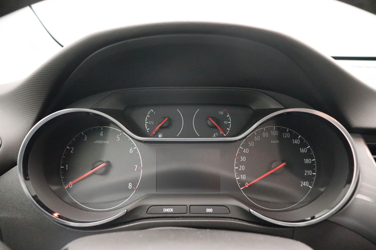 Fahrzeugabbildung Opel Crossland 1.2 Elegance PANO LED NAVI