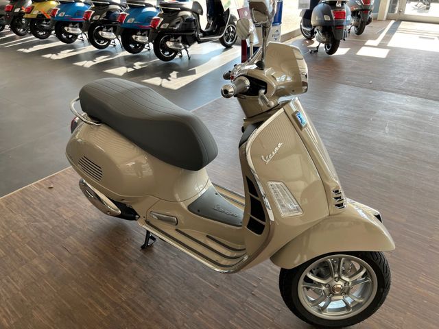 Vespa GTS 300 E5 ABS AKTIONSPREIS %%%