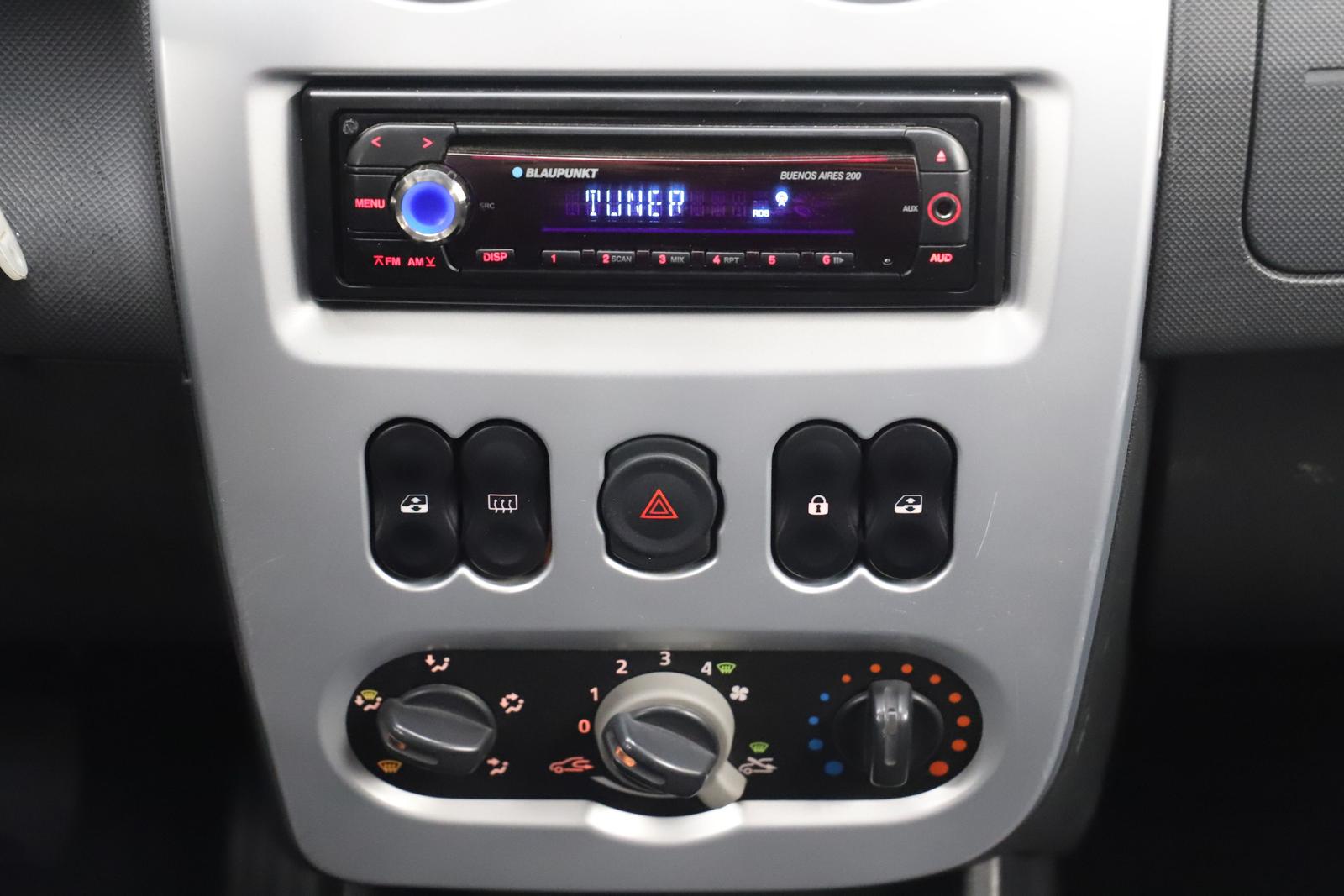 Dacia Logan 2009 — photo 16