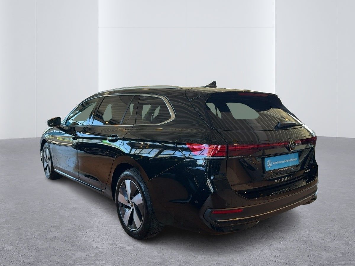 Volkswagen Passat - Bild 3