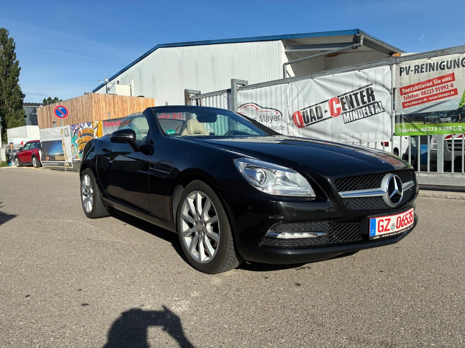 Mercedes-Benz SLK 250 R172 Roadster Automatik BlueEfficiency