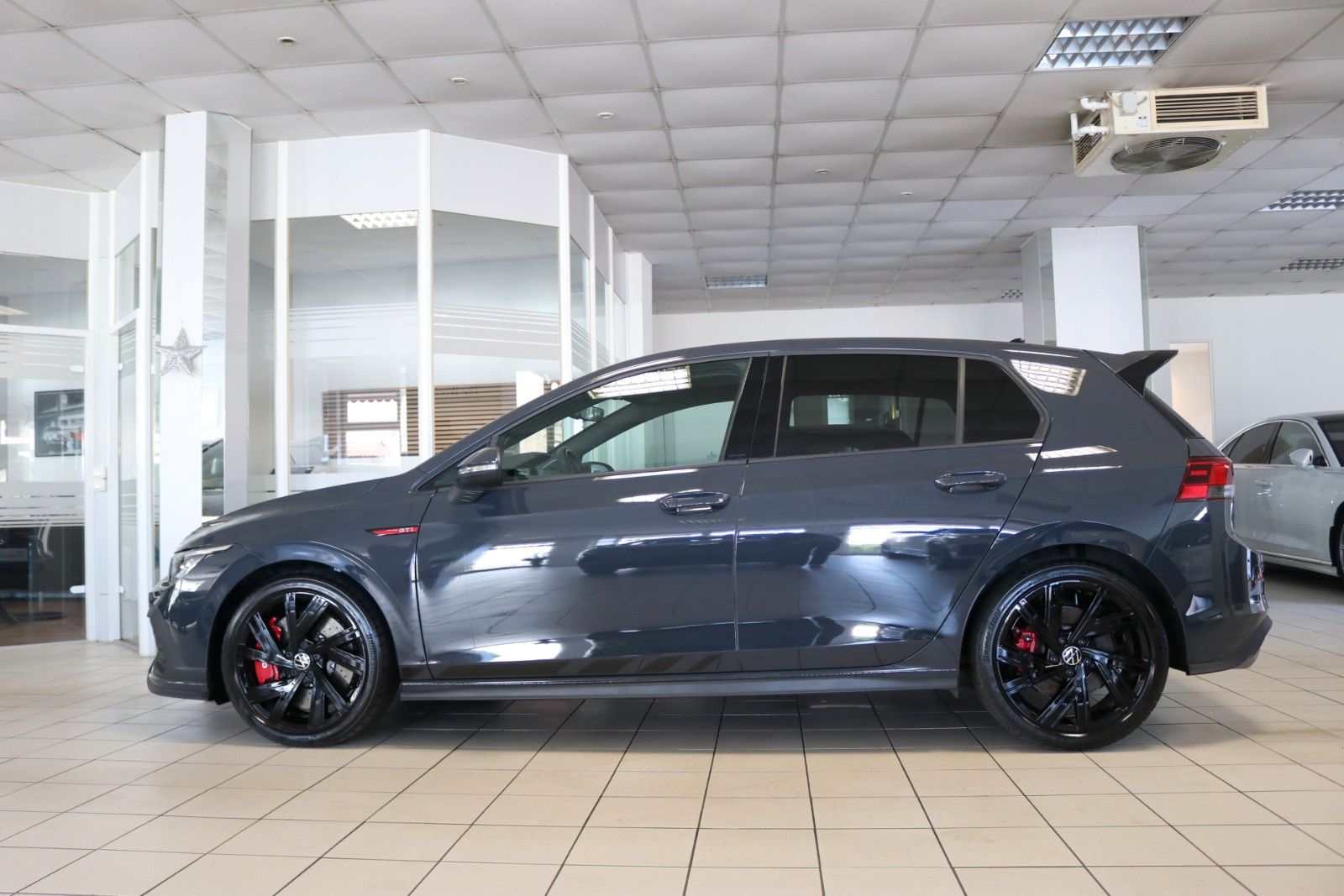 Volkswagen Golf VIII Lim. GTI Clubsport DCC DAB+ Virtual foto 10