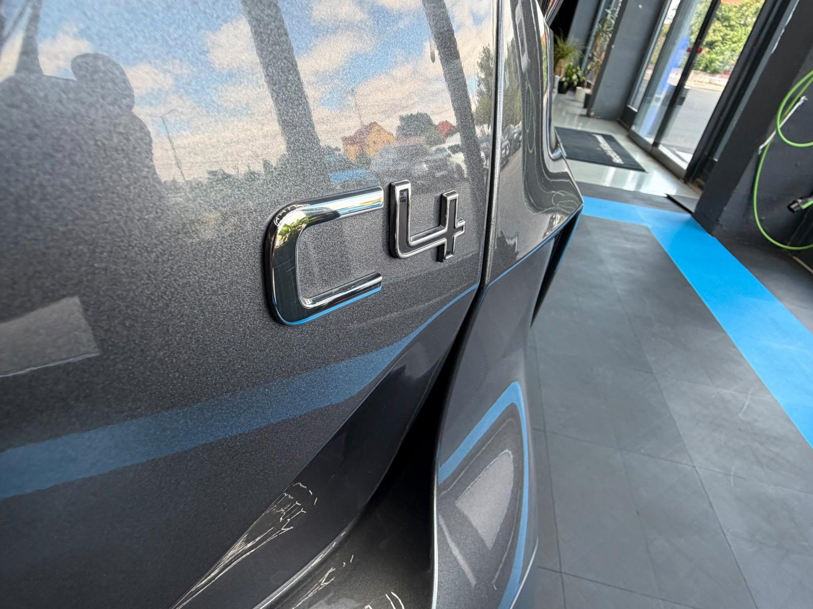 Citroën C4PureTech130Stop&StartEAT8MAX+HeadUp+LED+Rfkm.