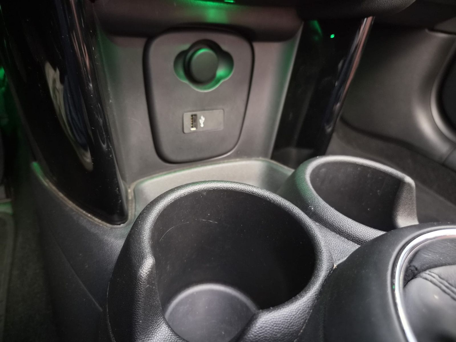 Fahrzeugabbildung MINI Cooper Cabrio,Leder,Navi,Kamera