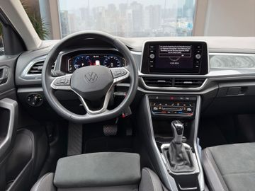 Volkswagen T-Roc 1.5 TSI Style DCT AHK Kamera Navi Massage