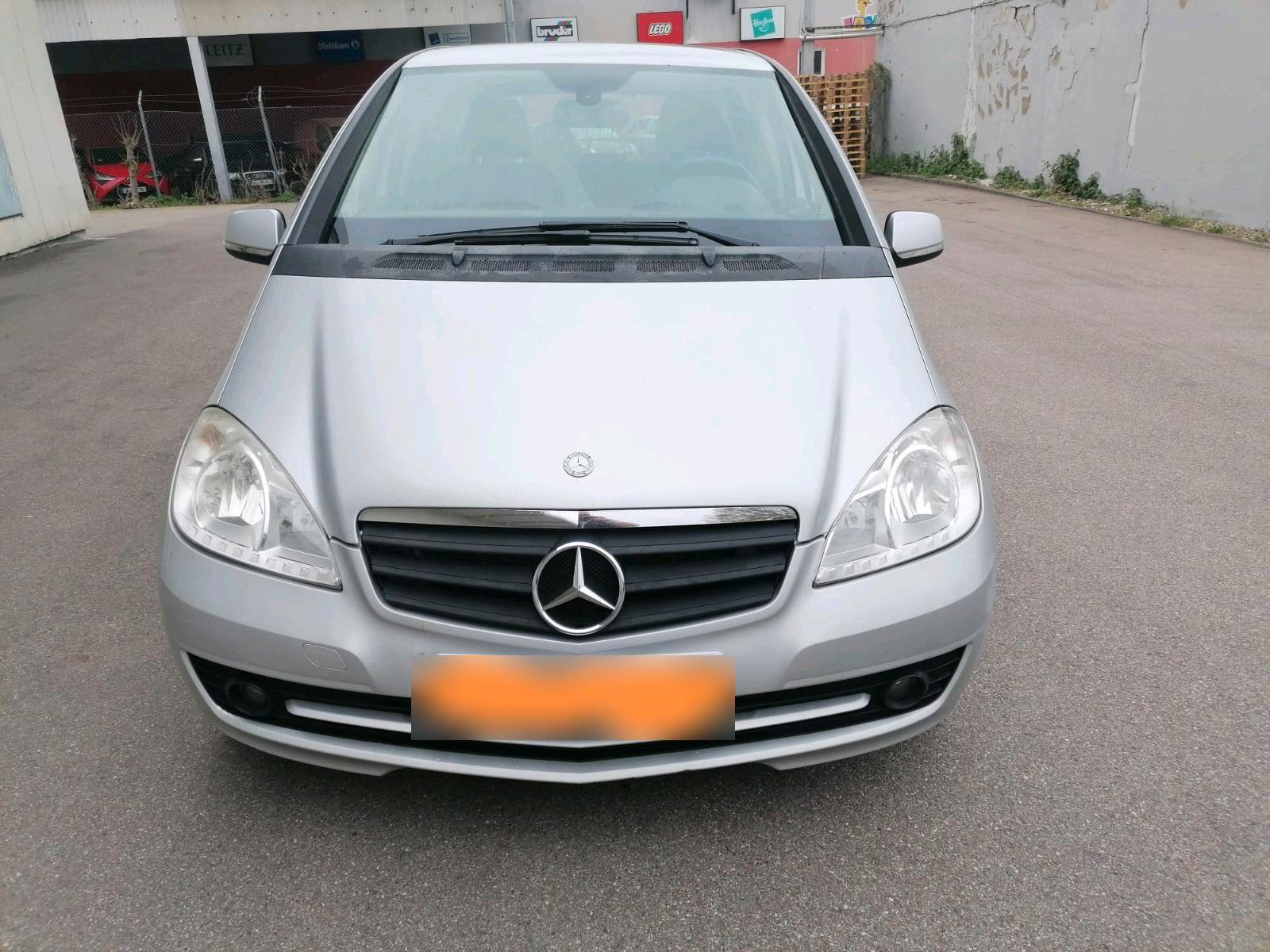 Mercedes-Benz A 180