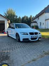 BMW 325i E91 Touring | M-Paket | Panoramad... - BMW 325 aus 2008: Kombi