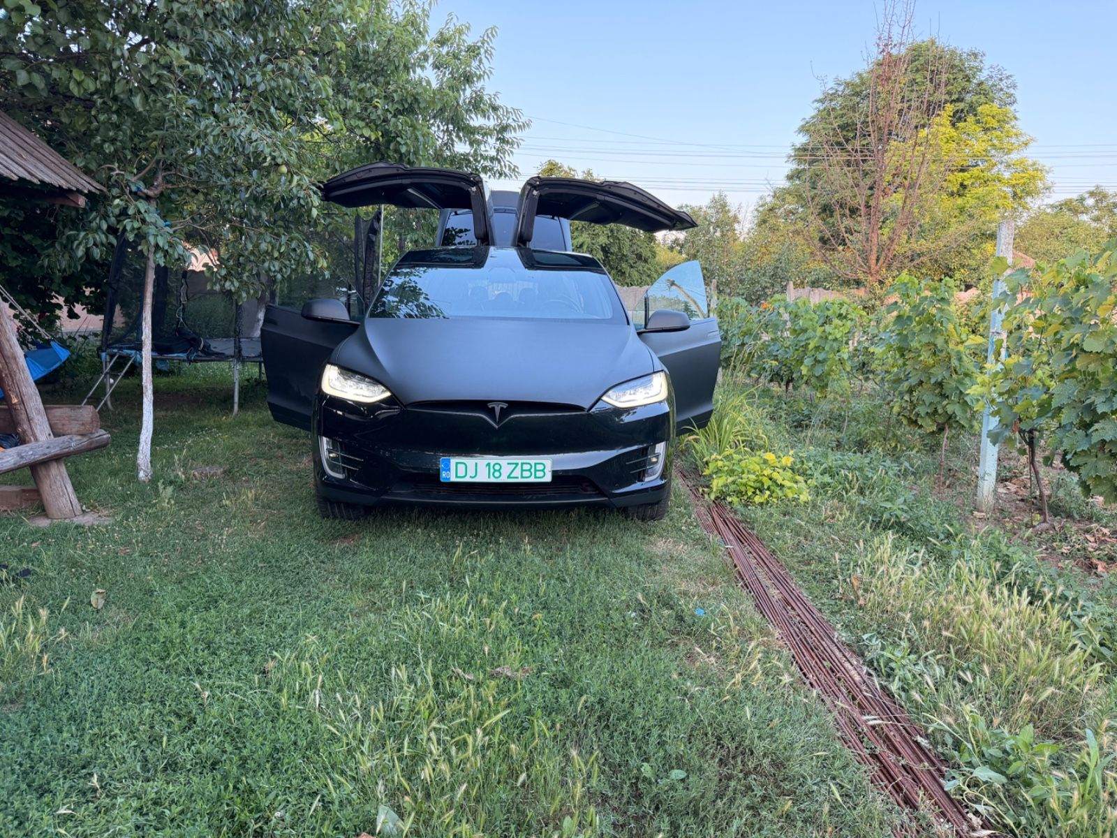 TESLA 2018 Tesla Model X 75D  7 Seater  26 000