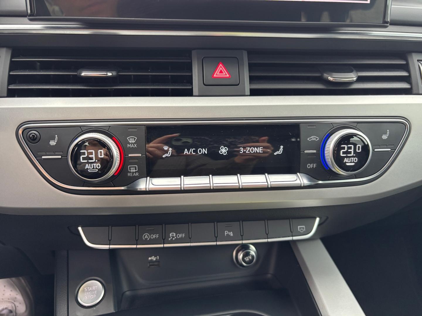 Audi A4 Avant*S tronic*Leder*ACC*Navi*AHK*Kamera*LED