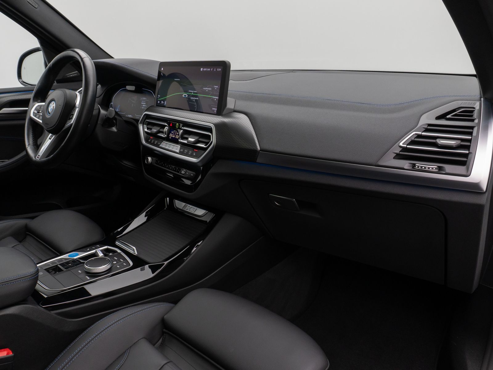 Fahrzeugabbildung BMW iX3 Impressive M Sport Panorama 360°HUD DAB H/K
