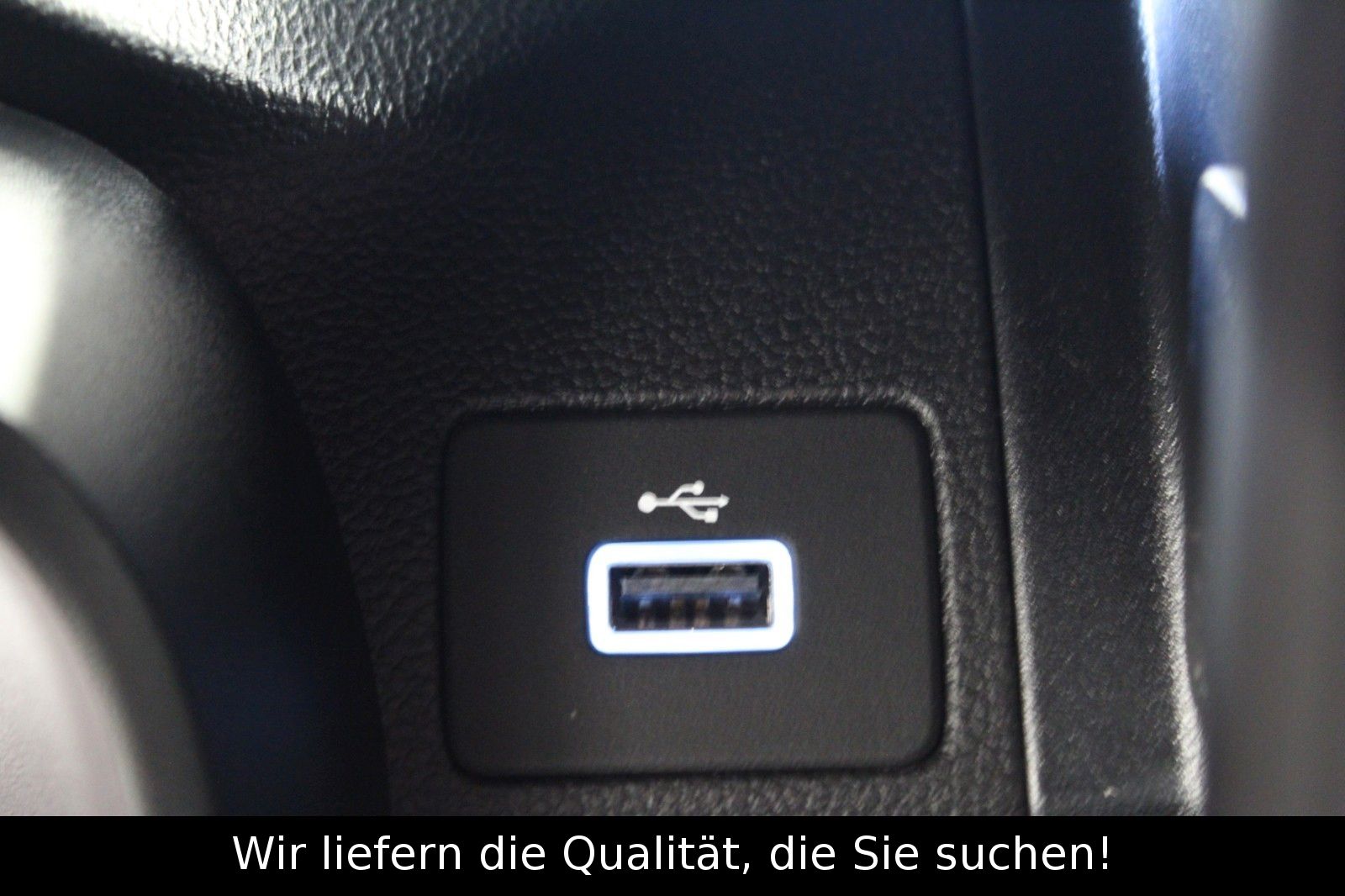 Fahrzeugabbildung Dacia Sandero SCe 65 Essential*Klima*Media Display*