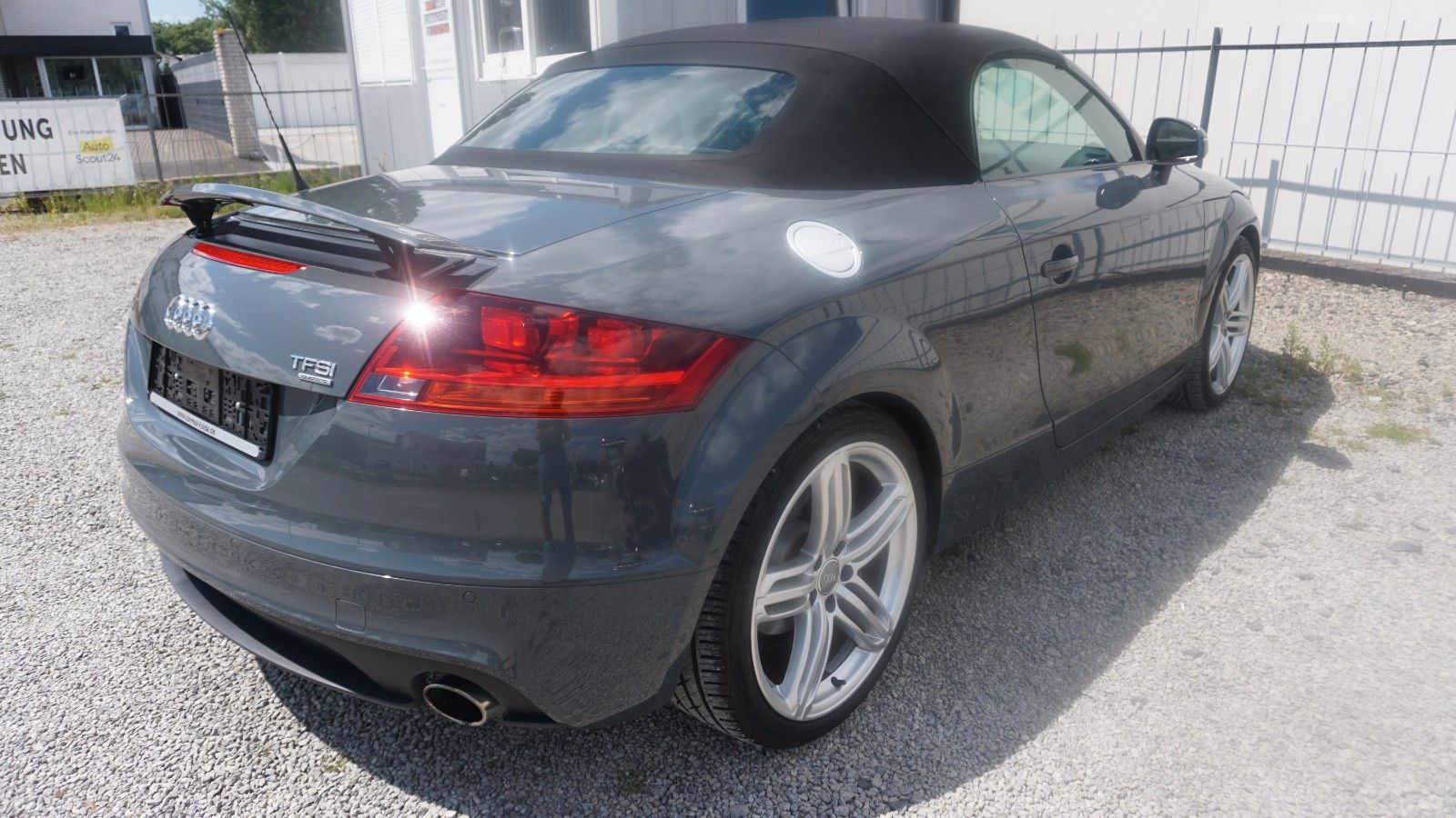 Fahrzeugabbildung Audi TT Roadster 2.0 TFSI quattro,Leder,Navi,Xenon,SH