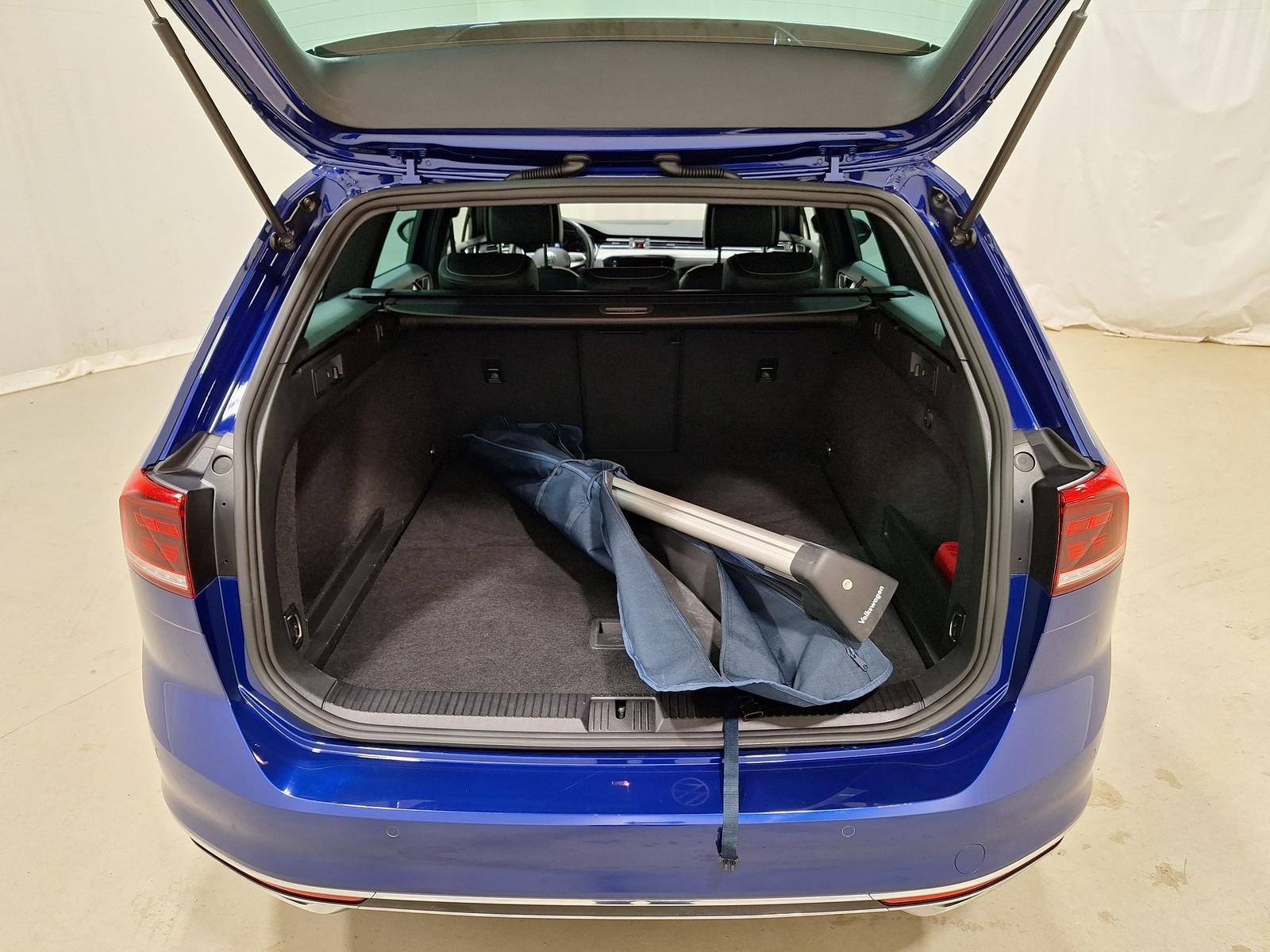 Volkswagen Passat 2.0 TDI DSG R-Line Nappa LED Navi, миниатюра 13
