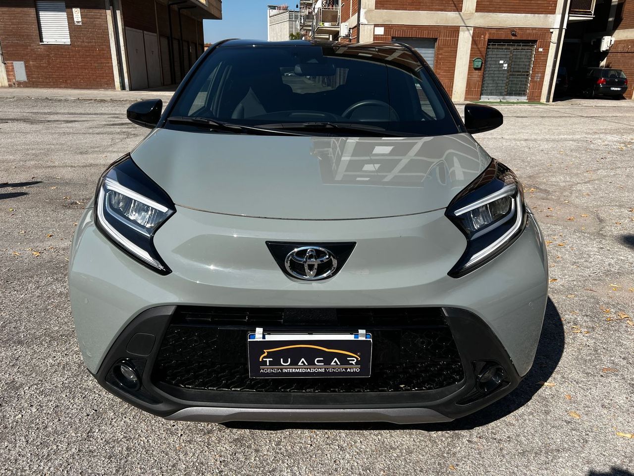 Toyota Aygo Active 1.0 VVT-i #50583 imagem 2