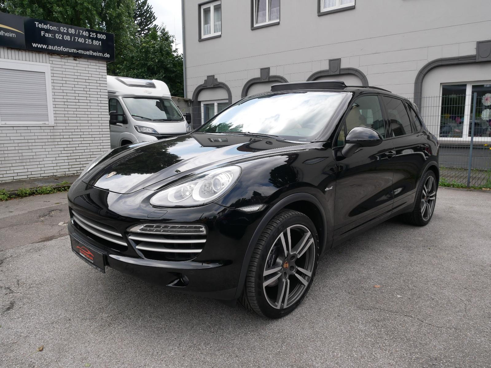 Porsche Cayenne Diesel Platinum Edition PDLS Pano Luftfe