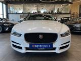 Jaguar XE Pure *NAVI*360°*SZHZ*TEMPO*BI-XENON*PDC*TOUCH - gebrauchte Jaguar XE aus dem Jahr 2015