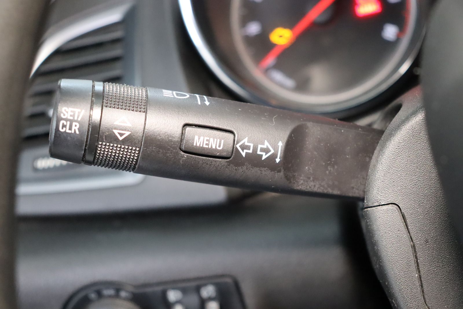 Fahrzeugabbildung Opel Astra Sports Tourer 1.4 ecoFLEX FUN