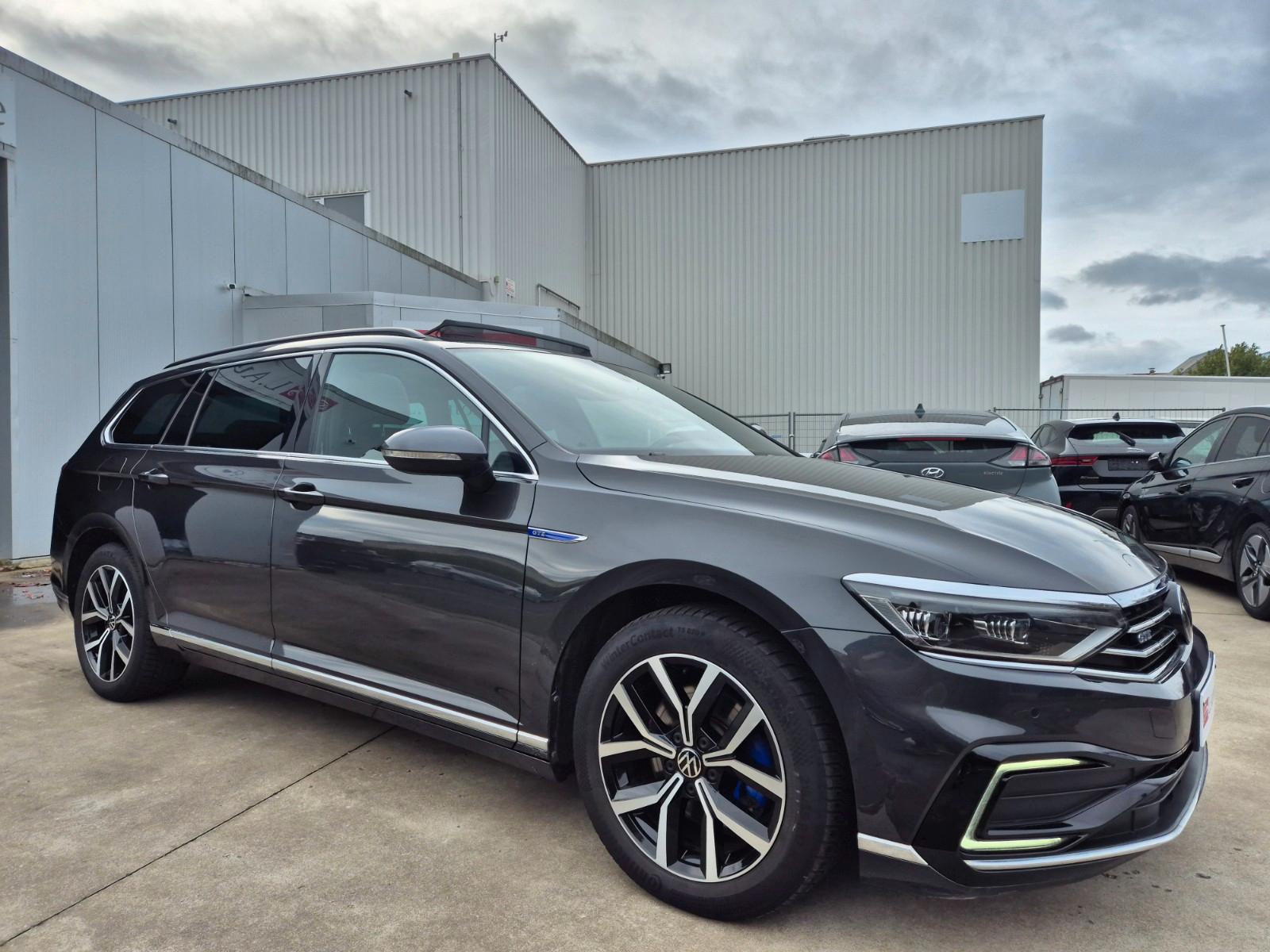 Volkswagen Passat GTE 1.4 TSI / PHEV HYBRID / DSG / 2022 !!