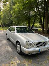 Mercedes-Benz Mercedes  E230 Avantgarde W210 - gebrauchte Mercedes-Benz E 230 aus dem Jahr 1996