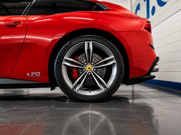 2021 Ferrari GTC4LUSSO — миниатюра 11