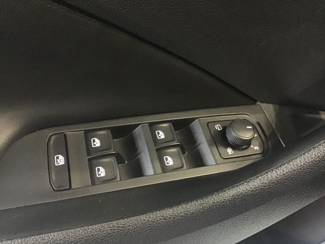 Fahrzeugabbildung Skoda Kamiq Ambition 1.5 TSI DSG/Navi/AHK/ACC/Kamera