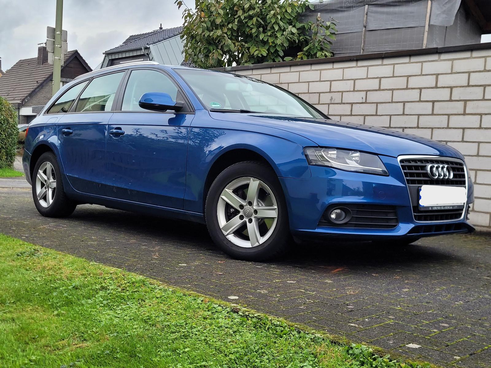 Audi A4 2011 — photo 10