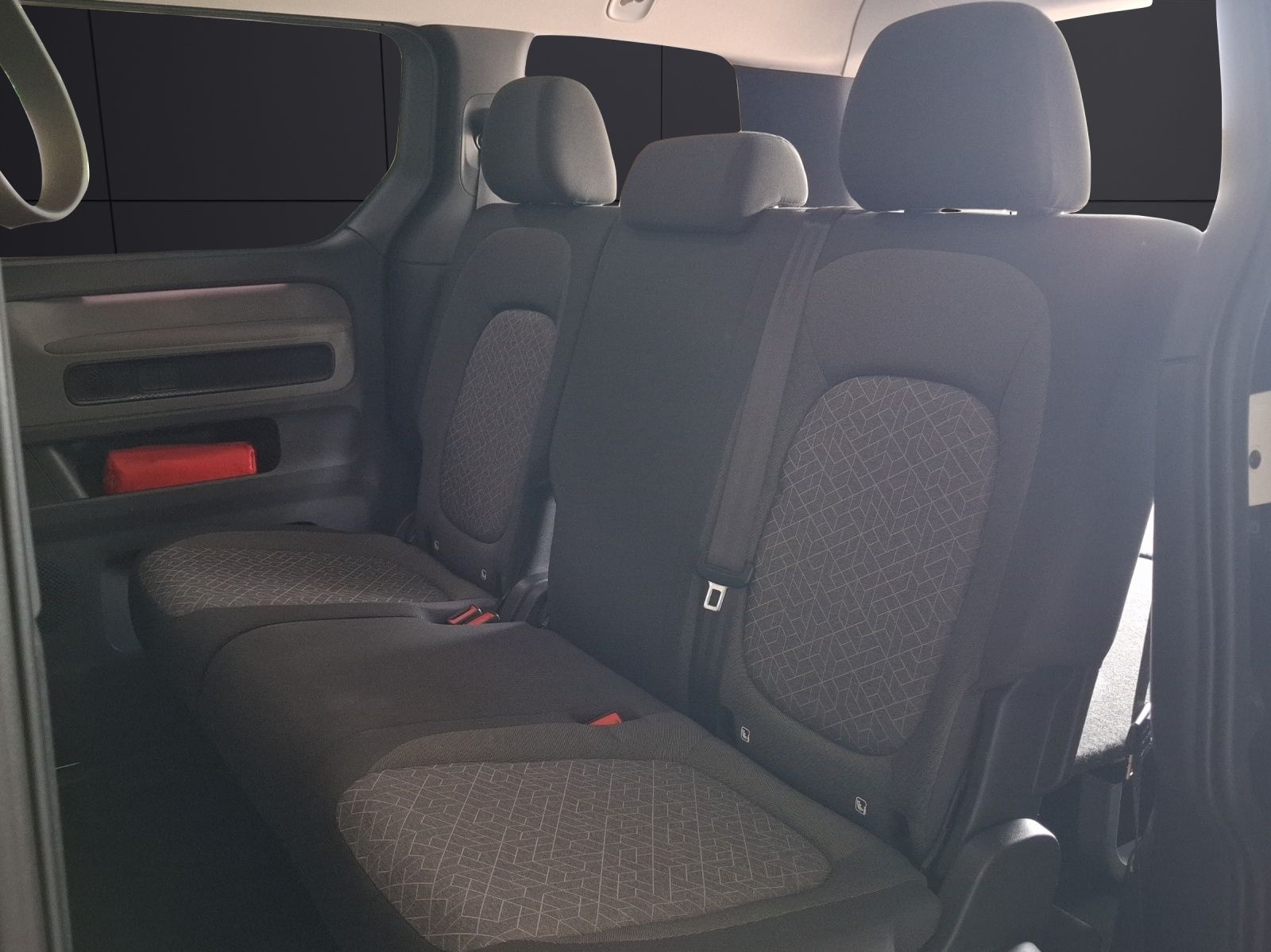 Fahrzeugabbildung Volkswagen ID. Buzz Pro 5-Si LED AHK Navi ACC RFK SH 19"