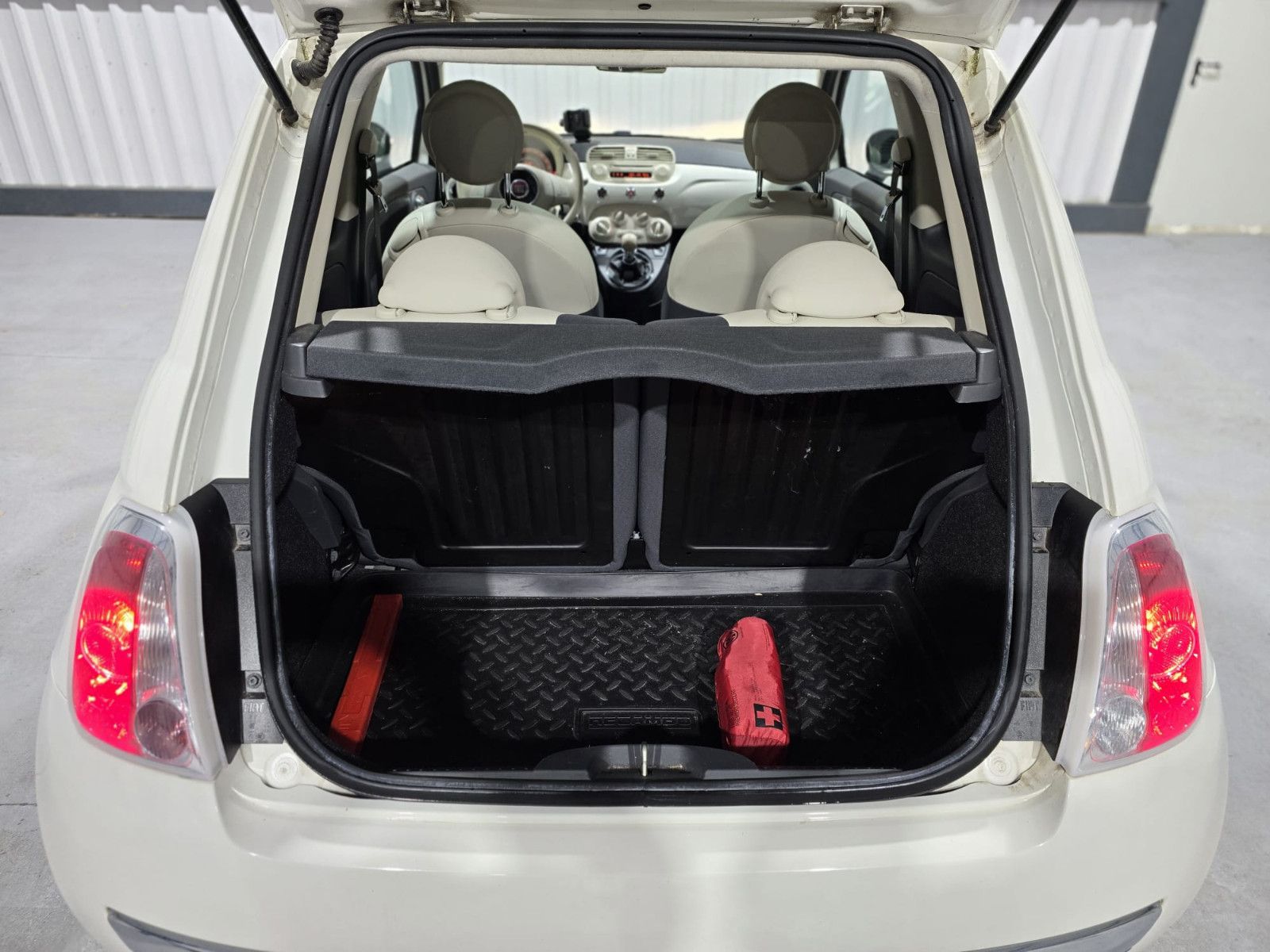 Fahrzeugabbildung Fiat 500 Lounge/Klima/Panorama/EURO6/TÜV-NEU/Garantie