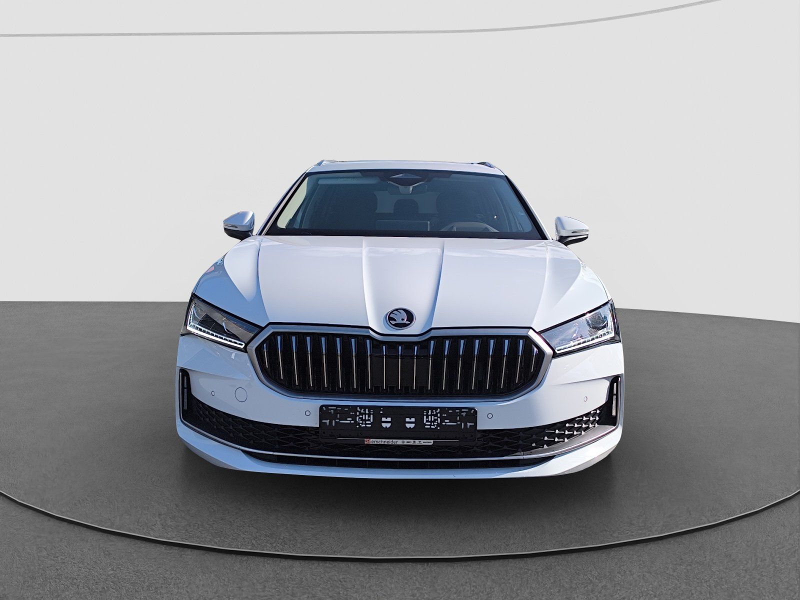 Skoda Superb Combi 2.0 TDI DSG 4x4 L&K AHK ACC PANO MA imagem 3