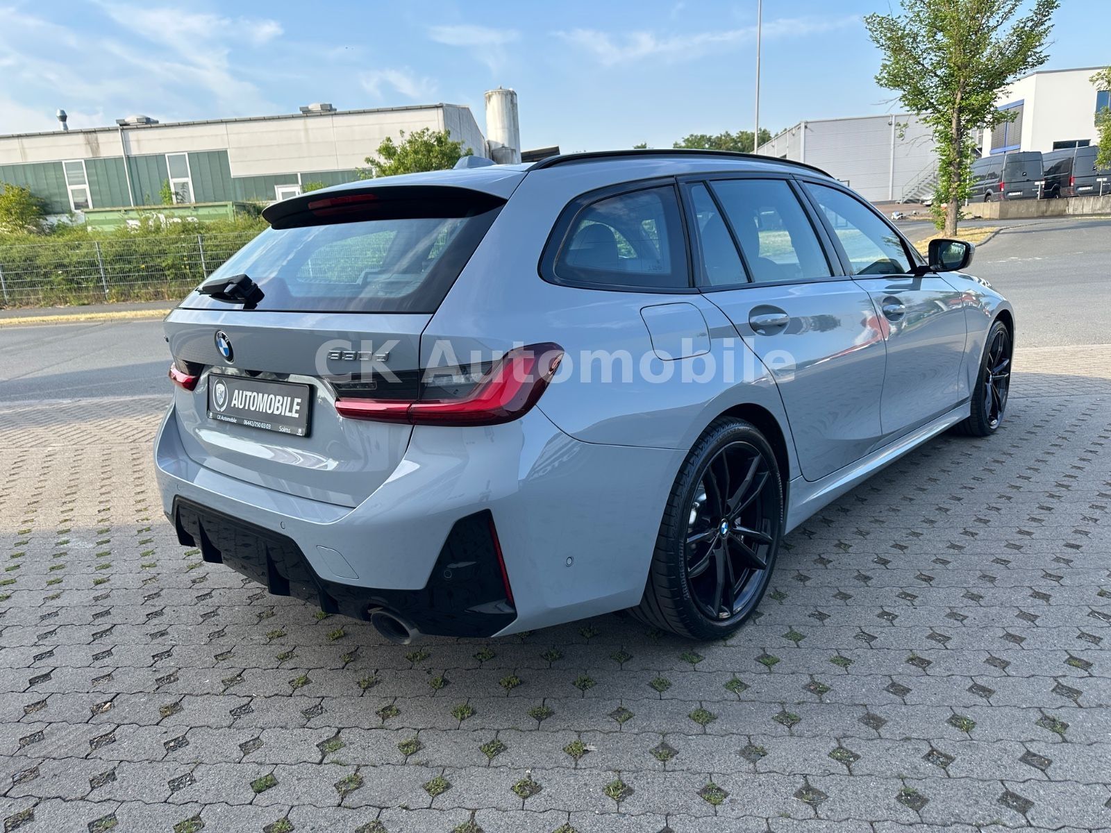 Fahrzeugabbildung BMW 330d xDrive Touring M-Sport/Navi/Head-Up/LED/Kam