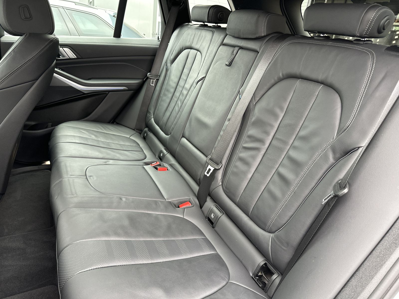 Fahrzeugabbildung BMW X5 xDrive45e M-Sport NAV+LED+AHK+360°KAMERA+20ZO