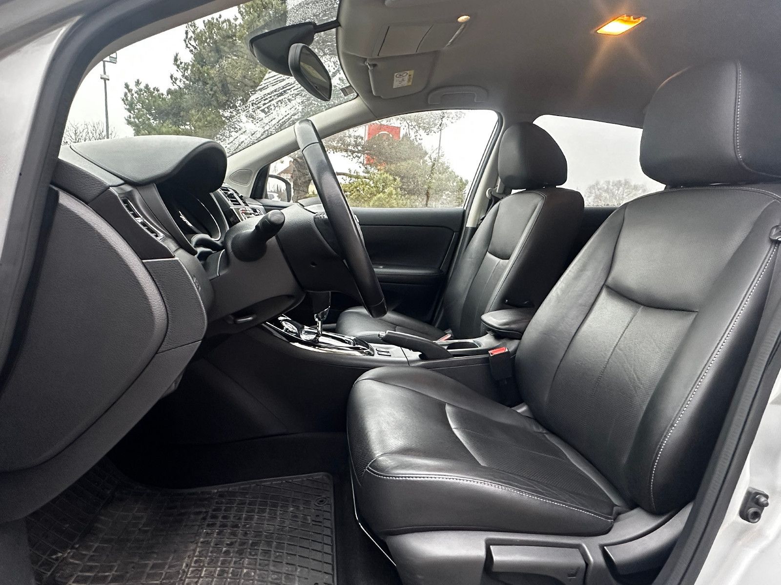 Fahrzeugabbildung Nissan Pulsar Tekna