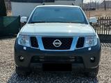 Nissan Pathfinder 3.0 V6 dCi DPF LE 4WD Automatik - Nissan Pathfinder mit Schiebedach